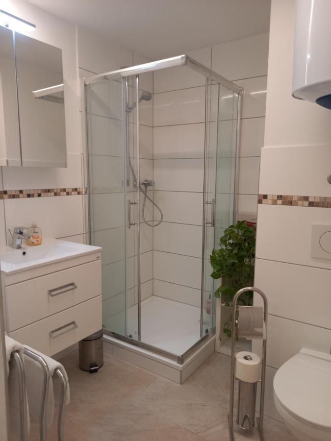 Holiday Oasis Appartements Villach Exterior foto